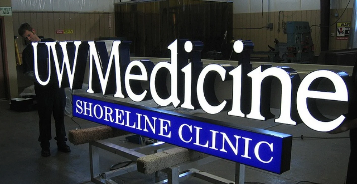 Clinic Sign Board Design Ideas in 2026: Build Trust & Improve Visibility